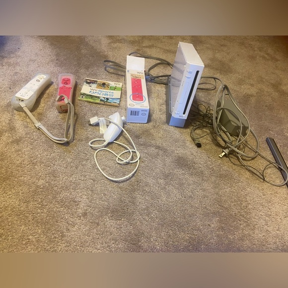 Wii Nintendo - Picture 2 of 3